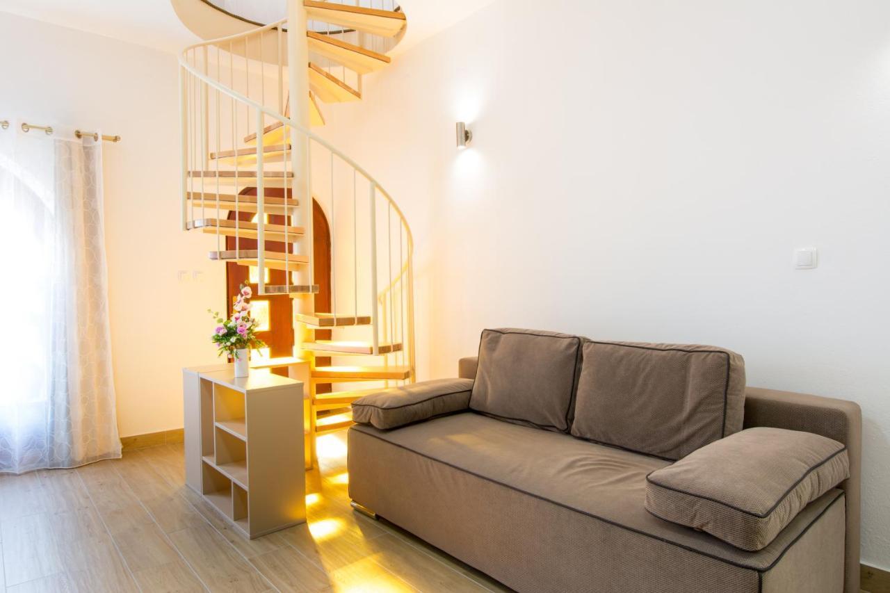 Apartments By The Sea Kastel Stari, Kastela - 15894 Luaran gambar